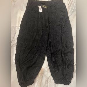AFRM Black patterned balloon pants 1X